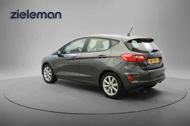 Ford Fiesta (2018) thumbnail 3