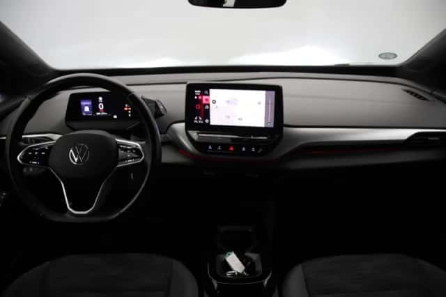 Volkswagen ID.4 (2021) thumbnail 2