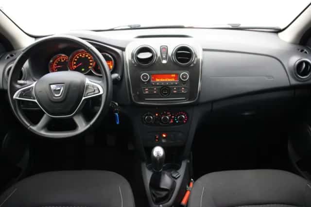Dacia Sandero (2019) thumbnail 2