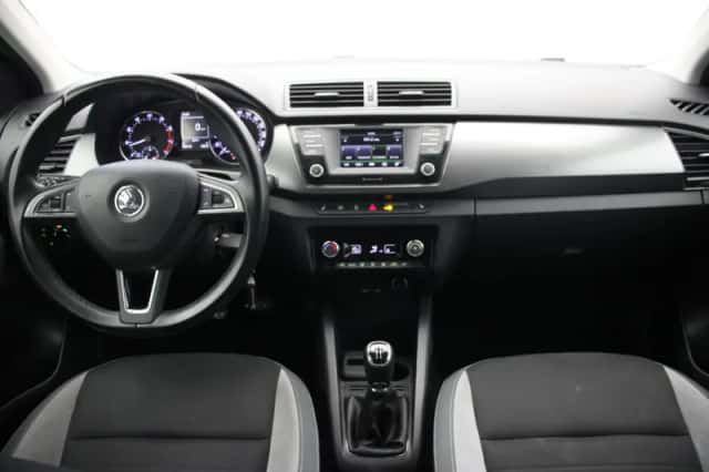 Škoda Fabia (2016) thumbnail 2