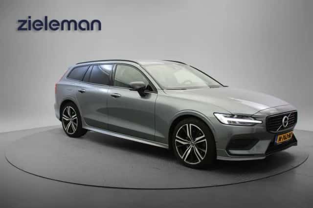Volvo V60 (2021) thumbnail 1