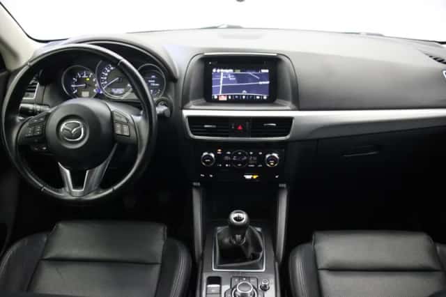 Mazda CX-5 (2017) thumbnail 2