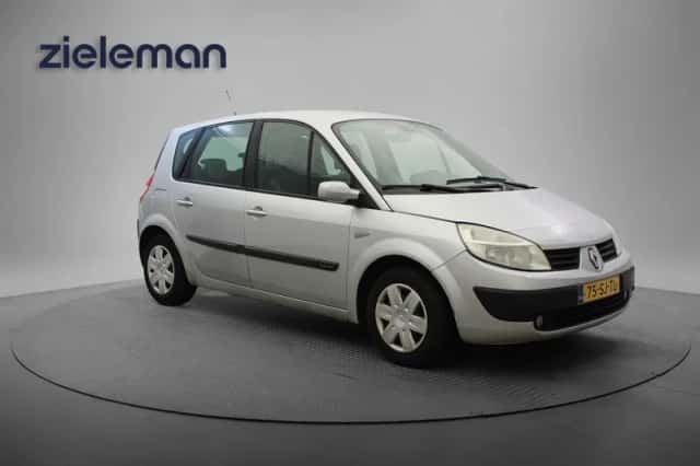 Renault Scénic (2006) thumbnail 1