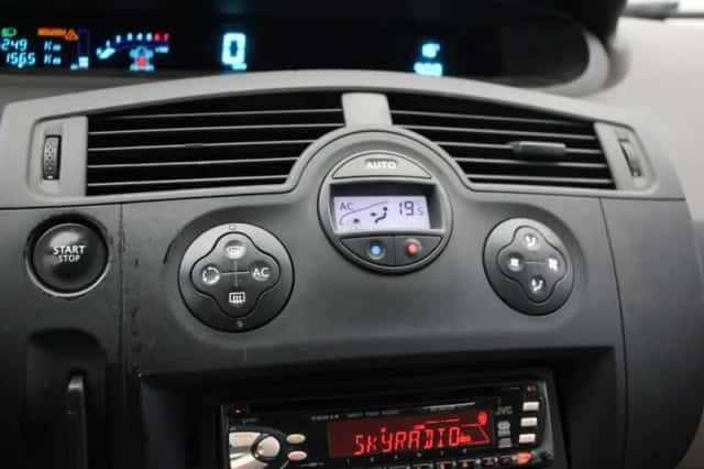 Renault Scénic (2006) thumbnail 5
