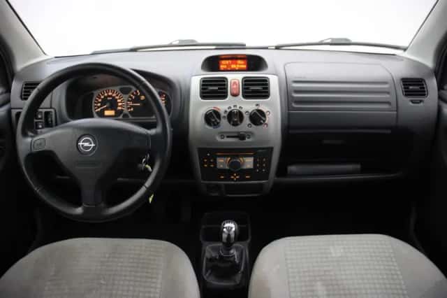 Opel Agila (2007) thumbnail 2