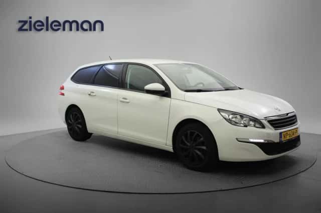 Peugeot 308 (2017) thumbnail 1