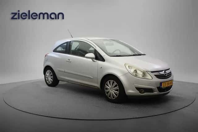 Opel Corsa (2007) thumbnail 1