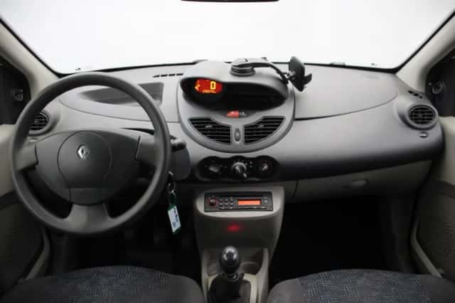 Renault Twingo (2009) thumbnail 2