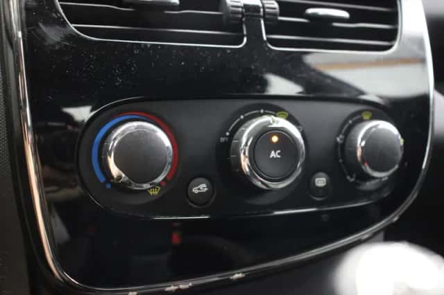 Renault Clio (2012) thumbnail 5