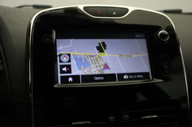 Renault Clio (2012) thumbnail 6