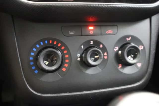 Fiat Punto (2014) thumbnail 5