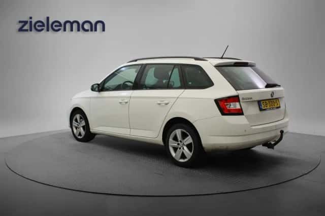 Škoda Fabia (2018) thumbnail 3