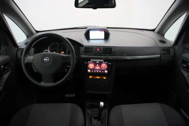Opel Meriva (2009) thumbnail 2