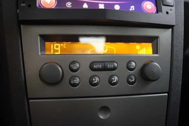 Opel Meriva (2009) thumbnail 6