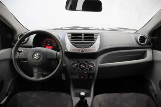 Suzuki Alto (2010) thumbnail 2