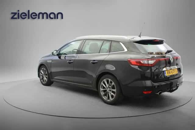 Renault Mégane (2018) thumbnail 3