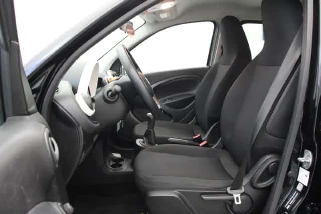 Renault Twingo (2018) thumbnail 4