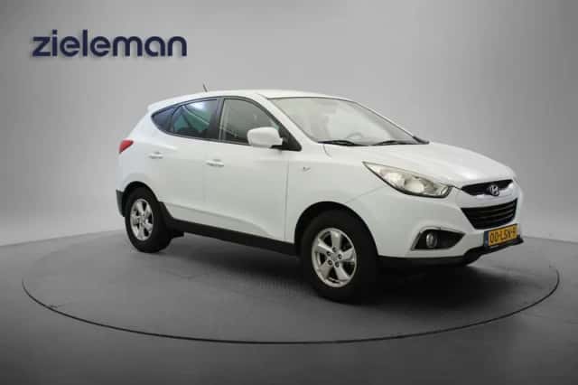 Hyundai ix35 (2010) thumbnail 1