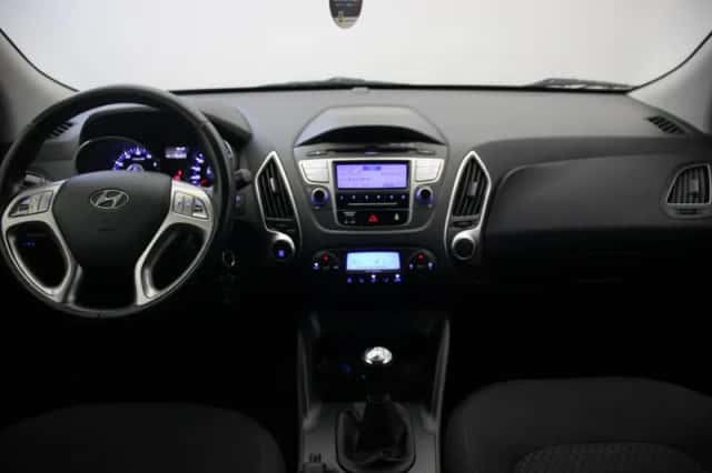 Hyundai ix35 (2010) thumbnail 2