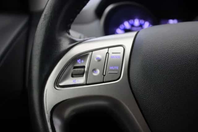 Hyundai ix35 (2010) thumbnail 5