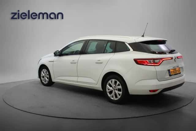 Renault Mégane (2020) thumbnail 3