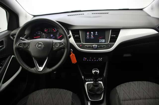 Opel Crossland X (2020) thumbnail 2