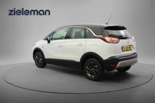 Opel Crossland X (2020) thumbnail 3