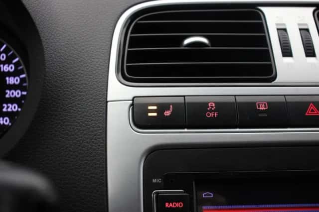 Volkswagen Polo (2012) thumbnail 6
