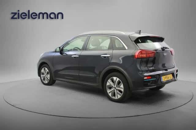 Kia Niro (2020) thumbnail 3