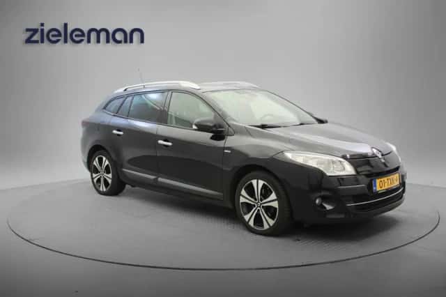 Renault Mégane (2012) thumbnail 1