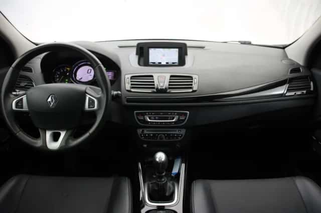 Renault Mégane (2012) thumbnail 2