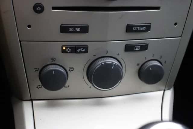 Opel Astra (2007) thumbnail 5
