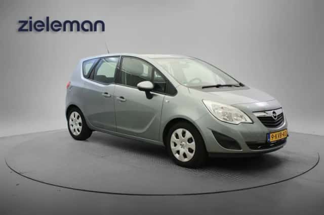 Opel Meriva (2011) thumbnail 1