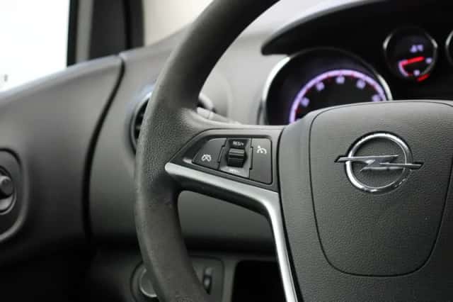 Opel Meriva (2011) thumbnail 6