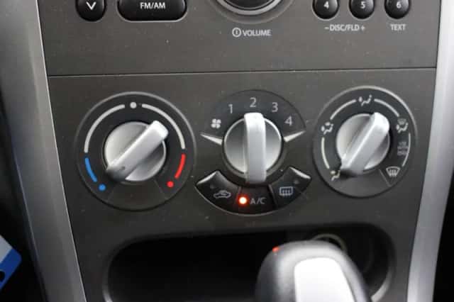 Suzuki Splash (2008) thumbnail 5
