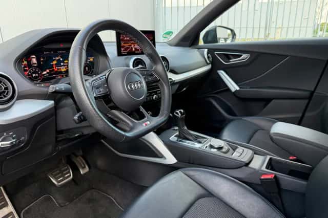 Audi Q2 (2023) thumbnail 4