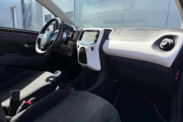 Peugeot 108 (2014) thumbnail 6