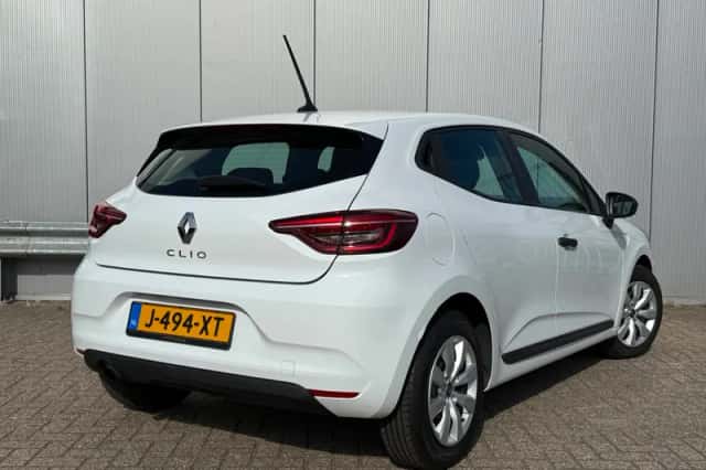 Renault Clio (2020) thumbnail 2