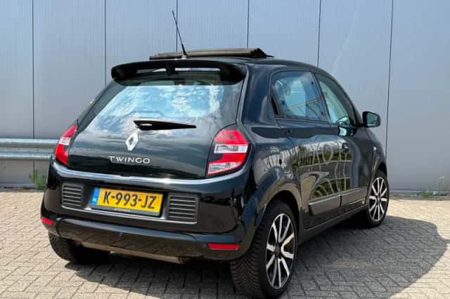 Renault Twingo (2015) thumbnail 2