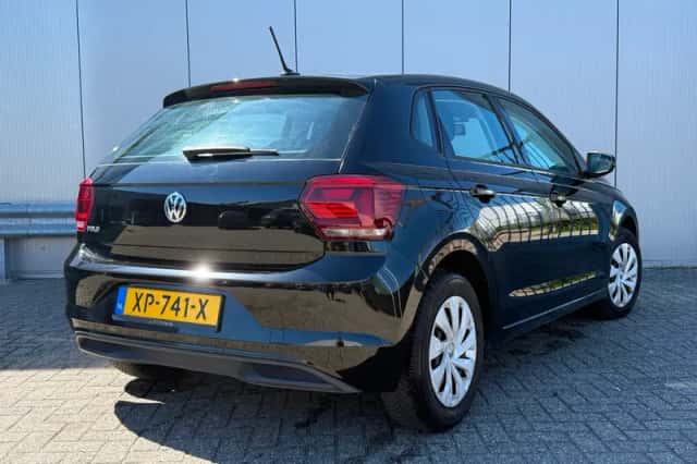 Volkswagen Polo (2019) thumbnail 2