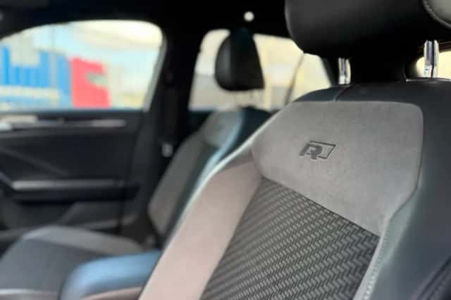 Volkswagen T-Roc (2019) thumbnail 4