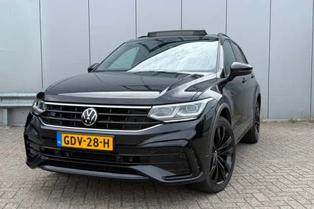 Volkswagen Tiguan (2022) thumbnail 1