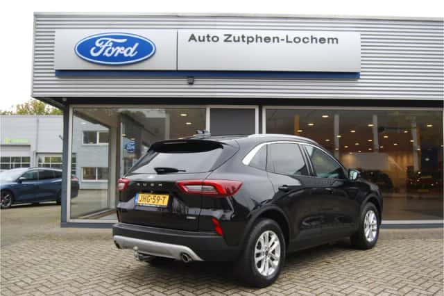 Ford Kuga (2024) thumbnail 3