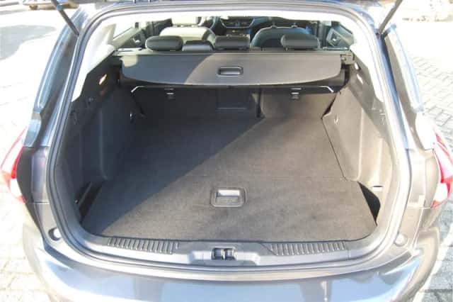 Ford Focus (2020) thumbnail 6