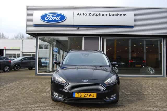 Ford Focus (2016) thumbnail 2