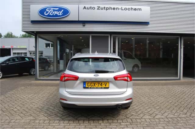 Ford Focus (2018) thumbnail 5