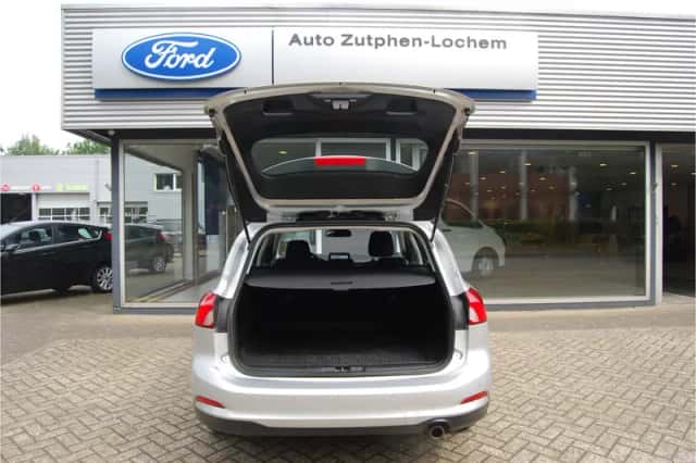 Ford Focus (2018) thumbnail 6