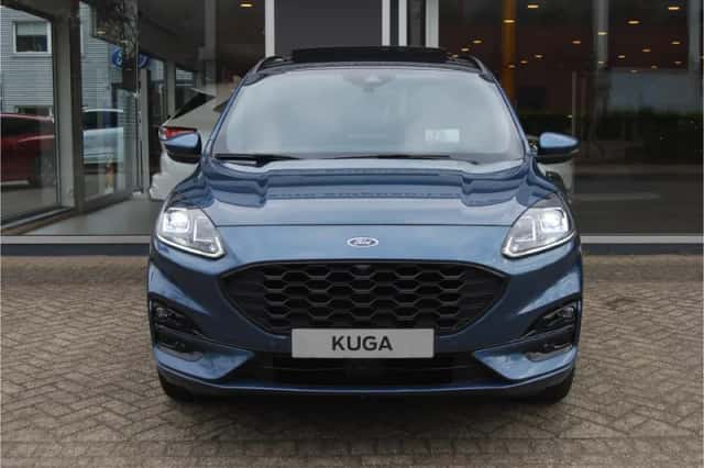 Ford Kuga (2022) thumbnail 4