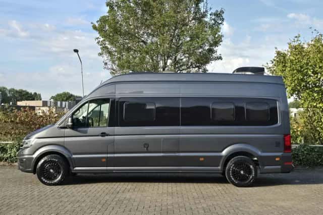 Volkswagen Grand California (2023) thumbnail 2