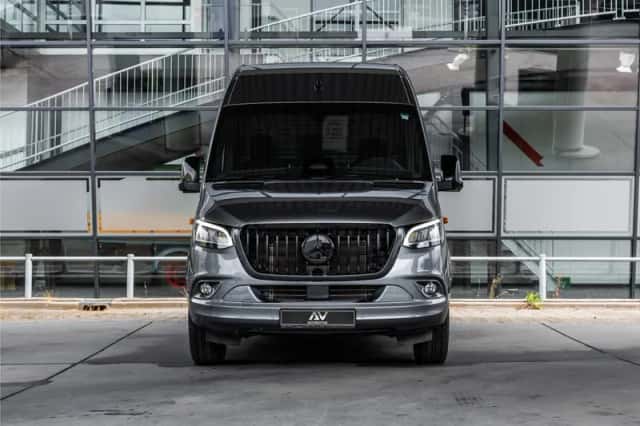 Mercedes-Benz Sprinter (2024) thumbnail 2